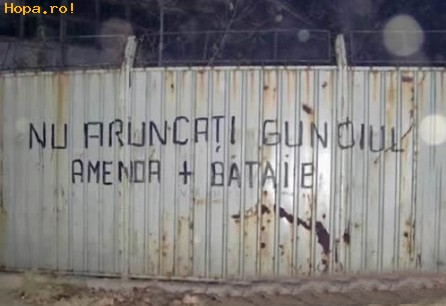 Din Romania -  Atentie , anunt: nu aruncati gunoiul