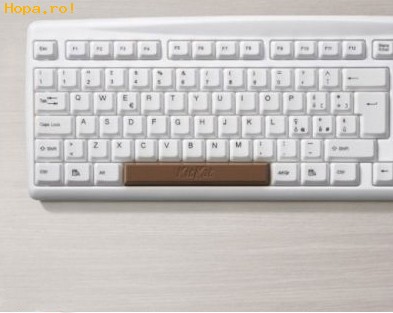 Calculatoare - Ti s-a stricat space bar-ul? Ai nevoie de un Kit Kat!