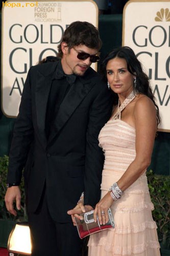 Celebritati - Golden Globes 2009 - Ashton Kutcher si Demi Moore