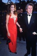 Celebritati - Cindy Crawford si Richard Gere